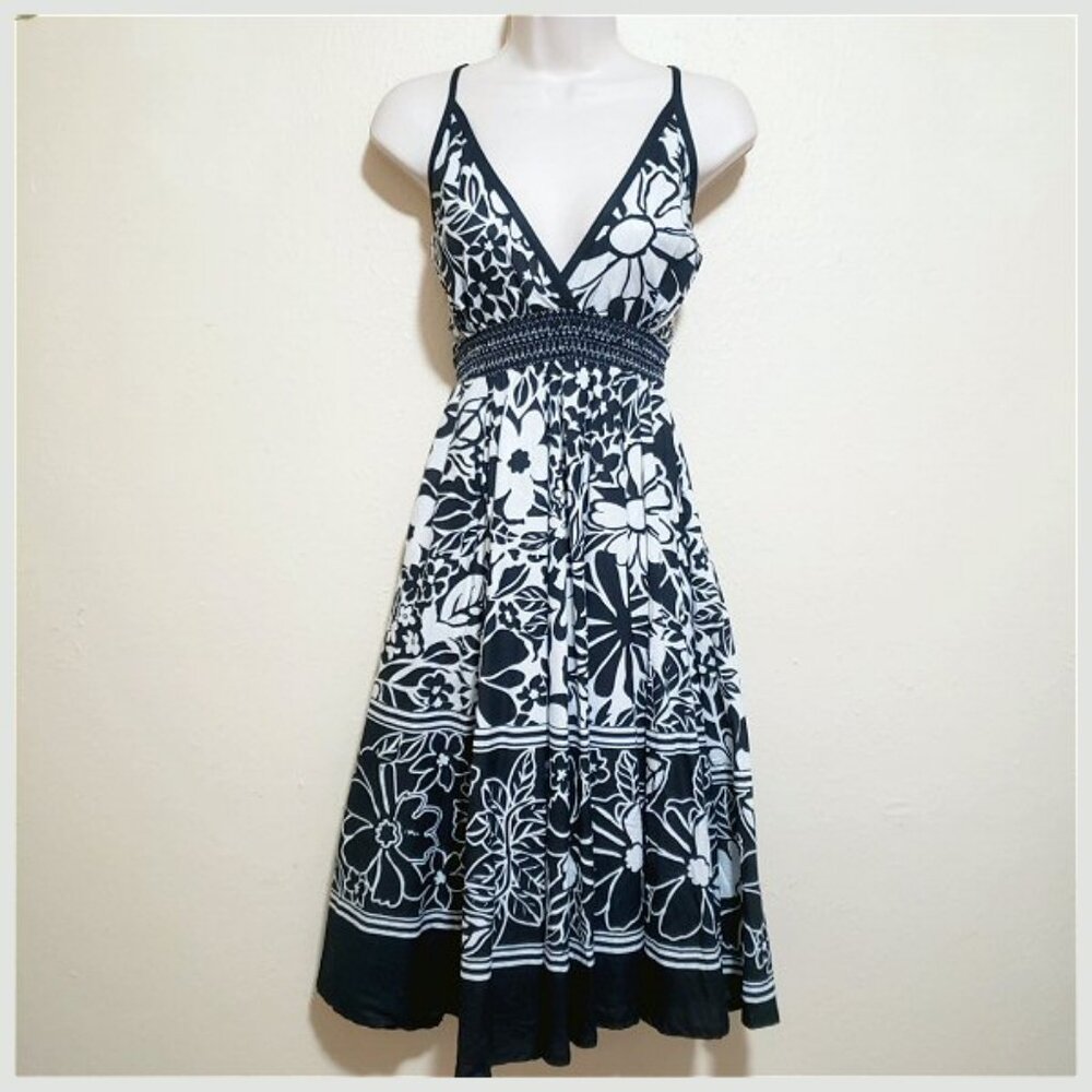 Black and White Floral Dress M